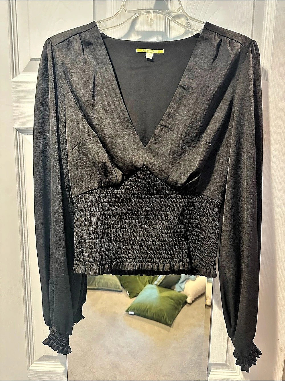 Gianni Bini Black Satin-Style Blouse Size Medium